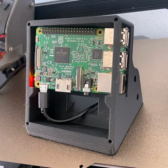 Raspberry Pi 3 Model B нова, made in UK, оригінал. Корпус оригінальний Raspberry 3 Case