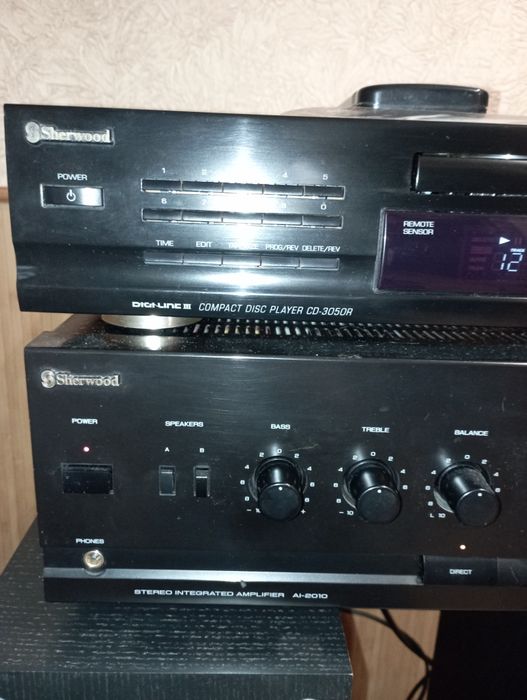 Усилитель Sherwood AL-2010, плеер CD-3050R  + аккустика  KEF Koda 90