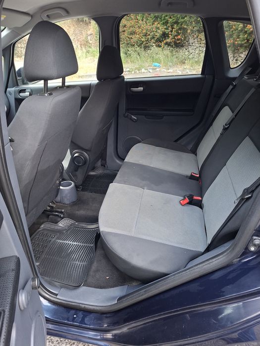 Mitsubishi Colt 1.3 com 189000 km's