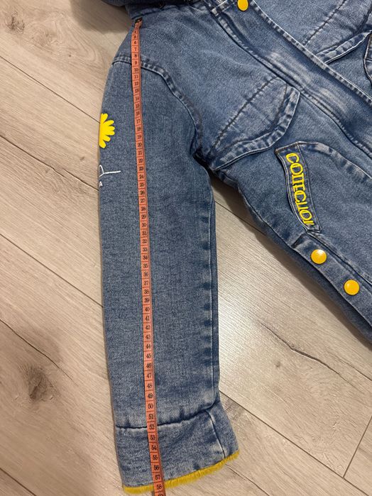 Зимова куртка на дівчинку зріст 134-140 см.