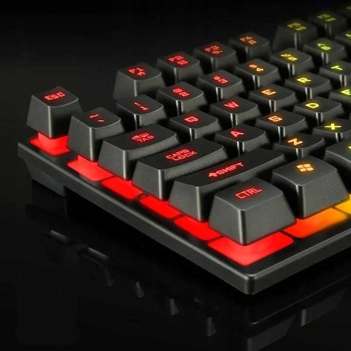 BOGATY GAMINGOWY ZESTAW Klawiatura + mysz gamingowa do gier prezent