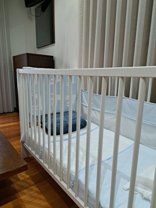 Cama/ Berço Bebé