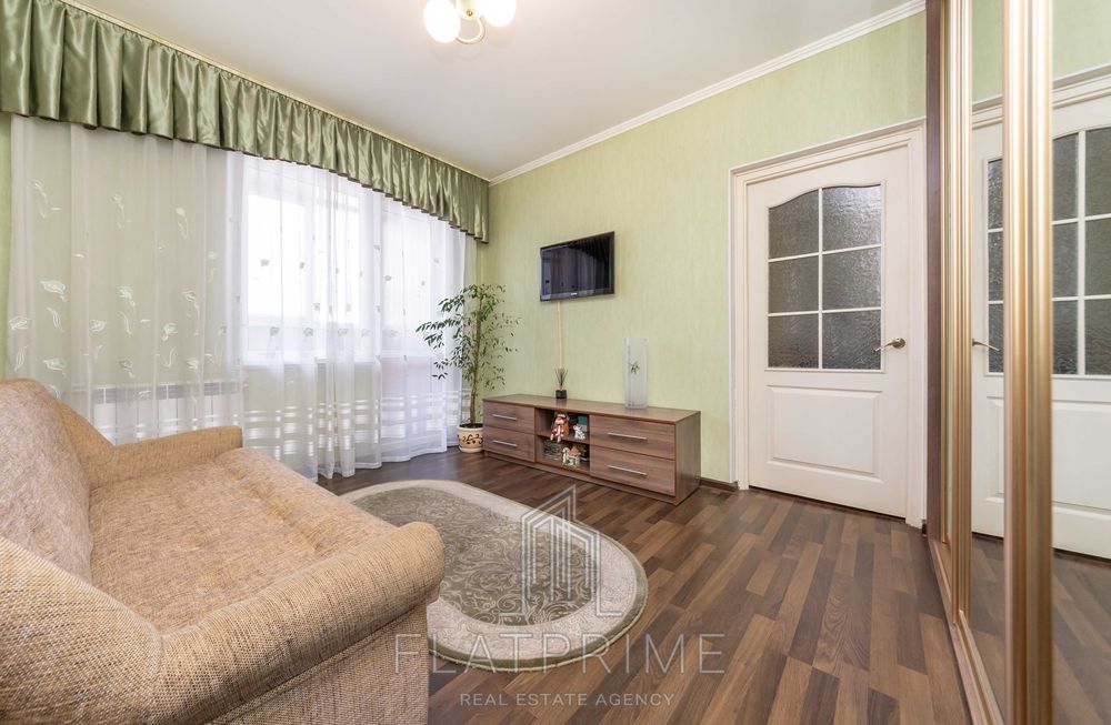 Без % метро Теремки 4 кімнатна з ремонтом, програми - ТАК