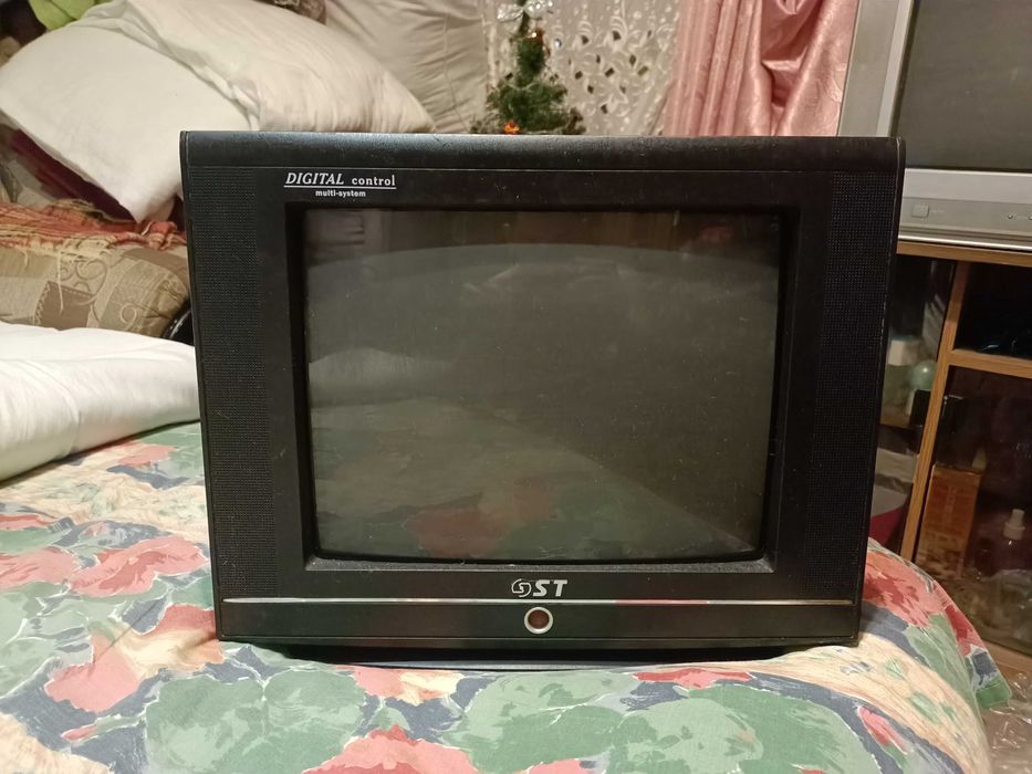 Телевизор ST-TV1404