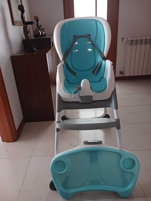 Cadeira de refeição uma PECHINCHA Como NOVA