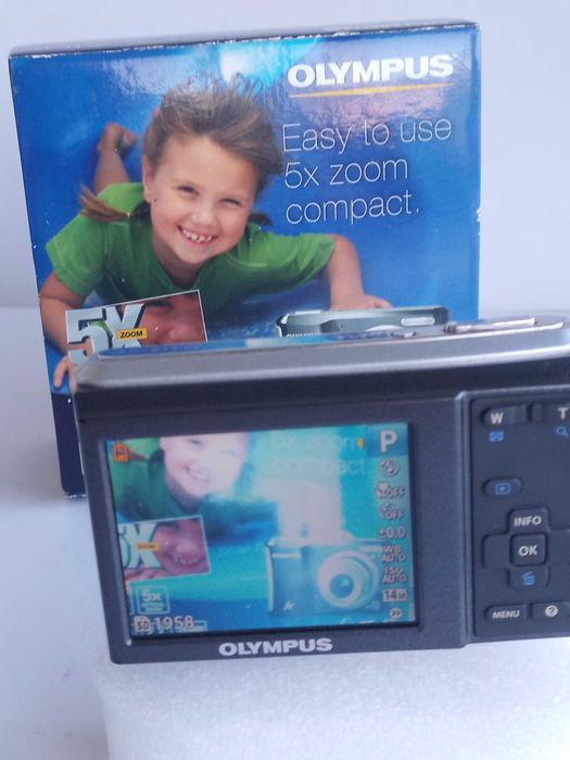 Фотоапарат цифровий Olympus FE-47 автофокус Zoom 5x F=6,3-31,5мм макро