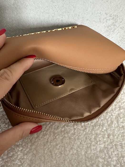 Brązowa kosmetyczka Love Moschino