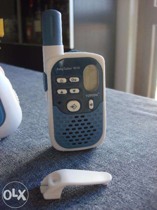Intercomunicador de vigilância de bébés.