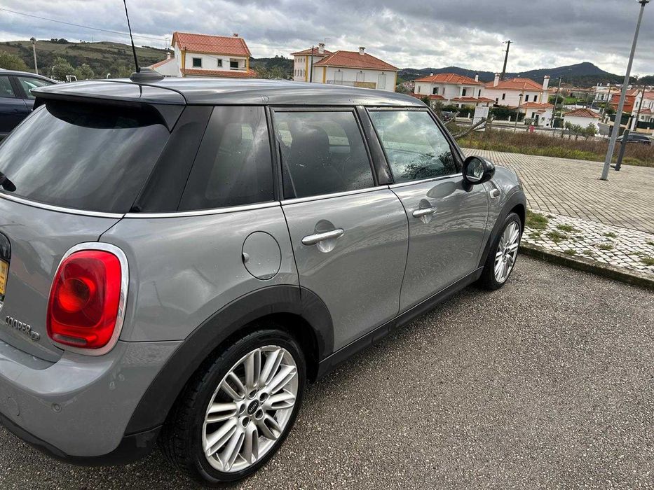 Mini Cooper D 1.5 116 cv 2016