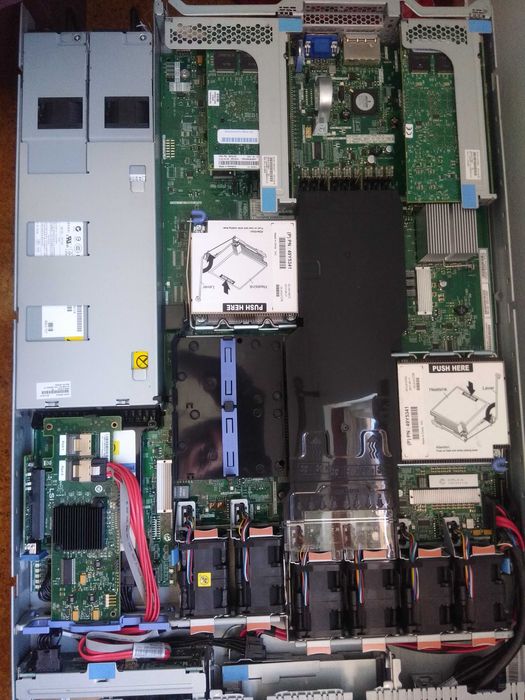 [PRICE DROP] IBM x3550 M3 7944-KAG x5 Servers63824209942145121