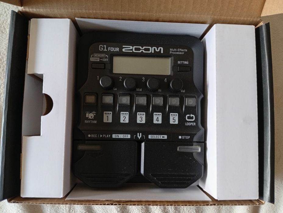 Zoom G1 four - Como nova!