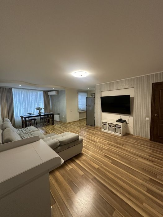 Шикарная 100 метровая 4х комн. квартира Новые дома пр. Льва Ландау