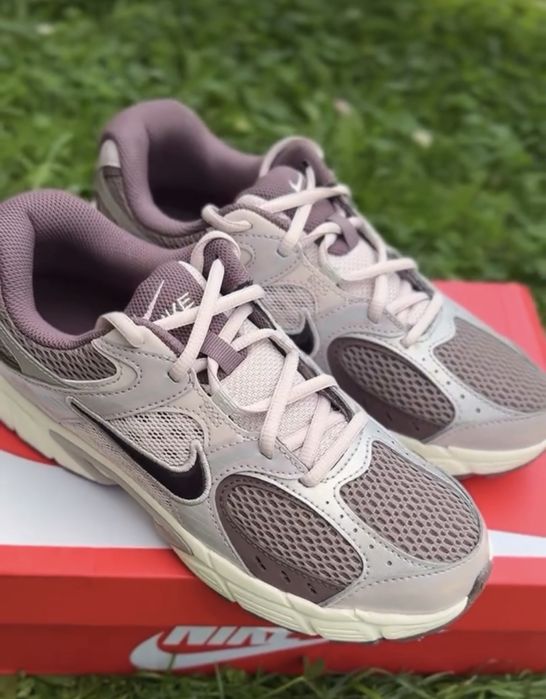 Nike нові 39 розмір