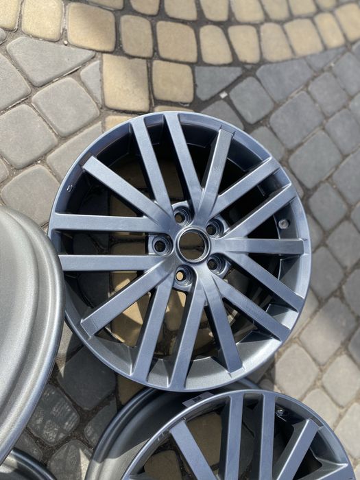Диски легкосплавні 5х114,3 r18 KIA K5 Optima SOUL Mazda CX KONA ix35