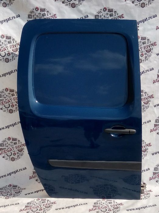 Двері Двери Дверка передні бокові Передние Renault Kangoo Кенго 2 08+