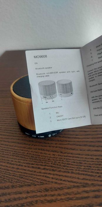 Coluna Bluetooth com capacidade até 32GB e opção de Rádio FM