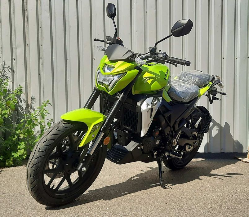Мотоцикл Lifan SR220