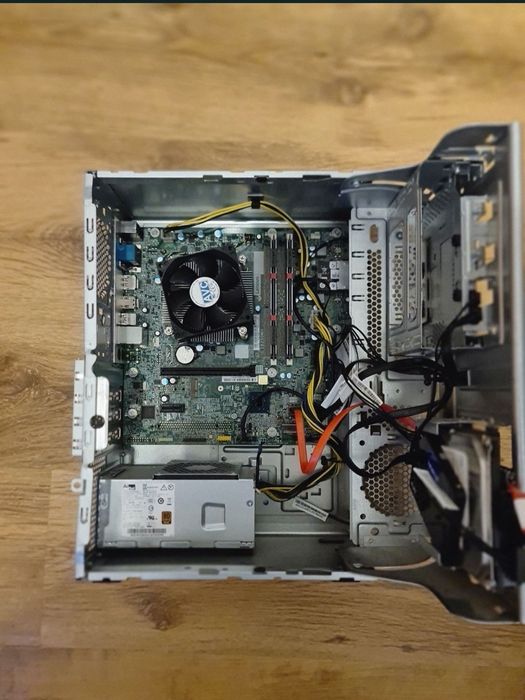 Lenovo V520 | Intel i5 | 16 GB RAM | SSD + HDD | Windows 11