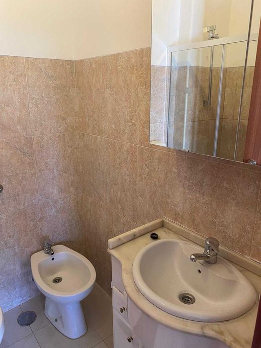 Arrendo quarto para ESTUDANTES Amadora