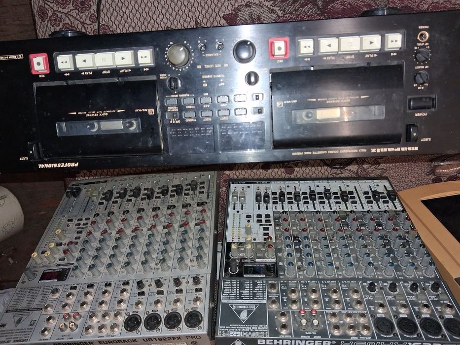 Микшерный пульт 1622fx . декодер dmx512 . дека