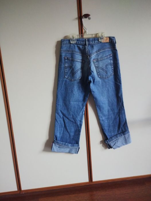 Spodnie jeansowe 3/4 na 140 cm