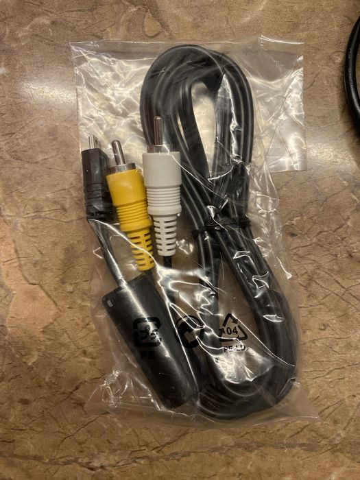 кабель AV новий