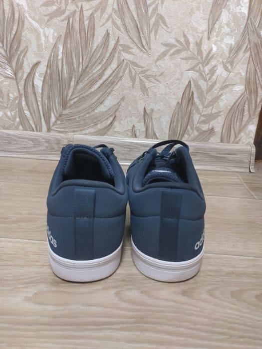 кросівки Adidas оригінальні