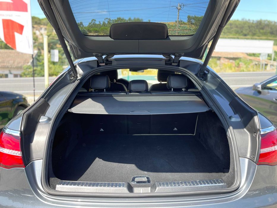 Mercedes-Benz GLC 250 d Coupé AMG Line 4-Matic NACIONAL