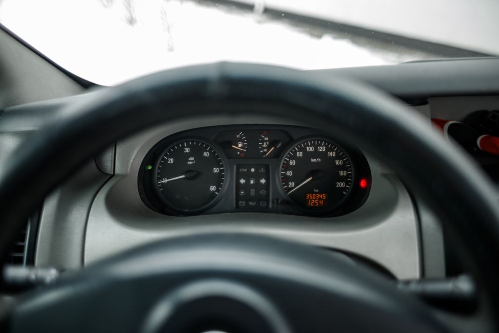 Продам Opel Vivaro Long 1.9 Пасажир 9 місць