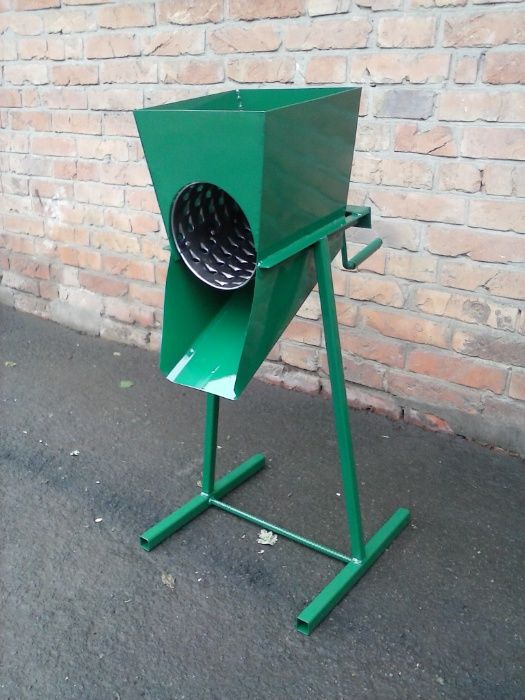 корморезка бурякорезка тертушка (с ручным приводом)