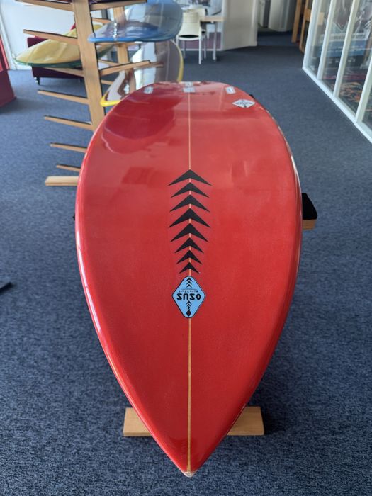 Promoção Shortboard 5’7” nova O’sus, tri fins