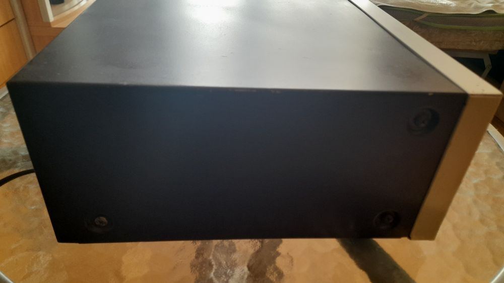 Кассетная дека Soni tc k71 трех головая.