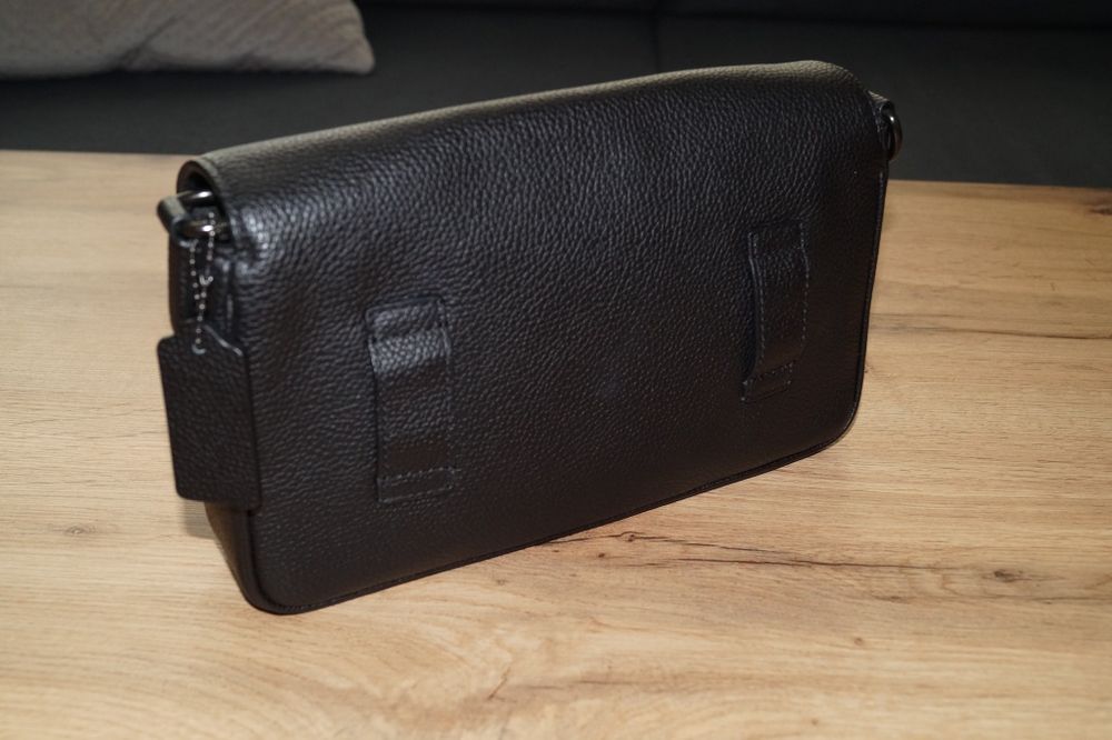 Czarna torebka Coach