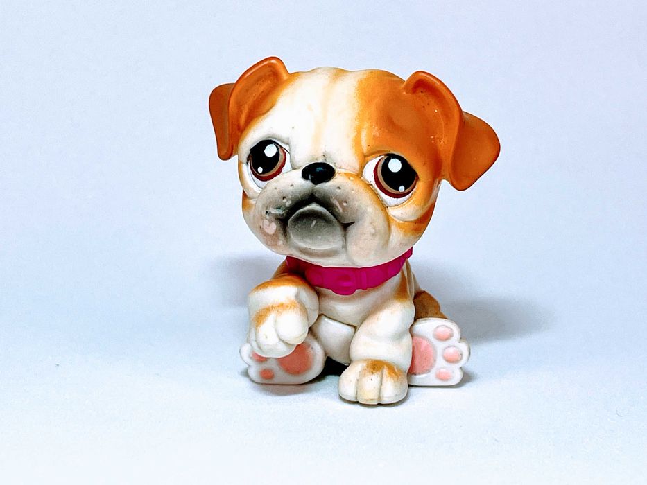 Hasbro Littlest Pet Shop (LPS) #46 – Bulldog Laranja Branco Castanho