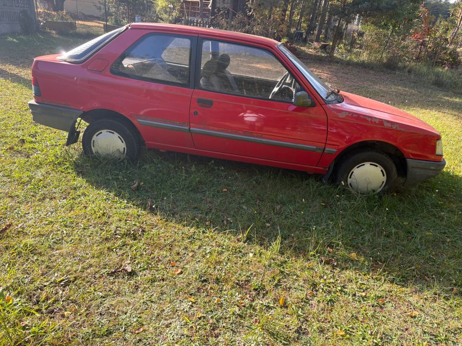 Peugeot 309