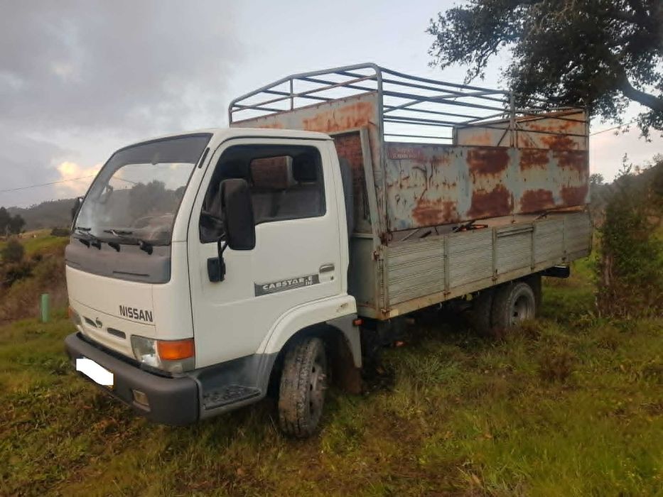 Grades para transporte de animais vivos (gado)