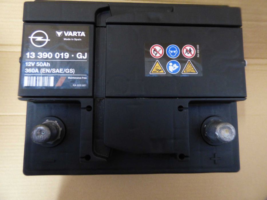 Akumulator oryginalny OPEL (VARTA) 12V 50Ah 360A - Używany