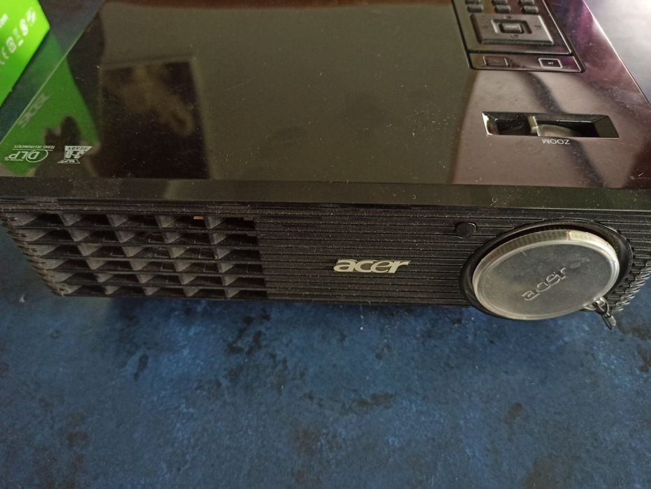 Проэктор Acer H110P.