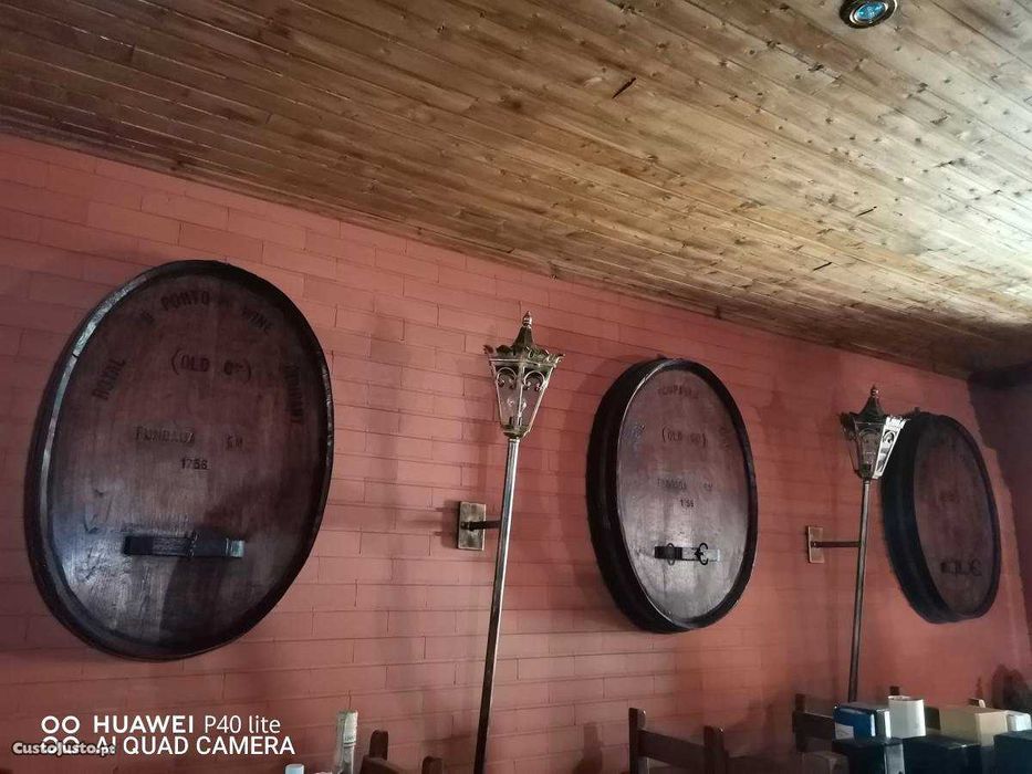 Mobiliario/acessorios  taberna , adega , restaurante ... ( gama alta )