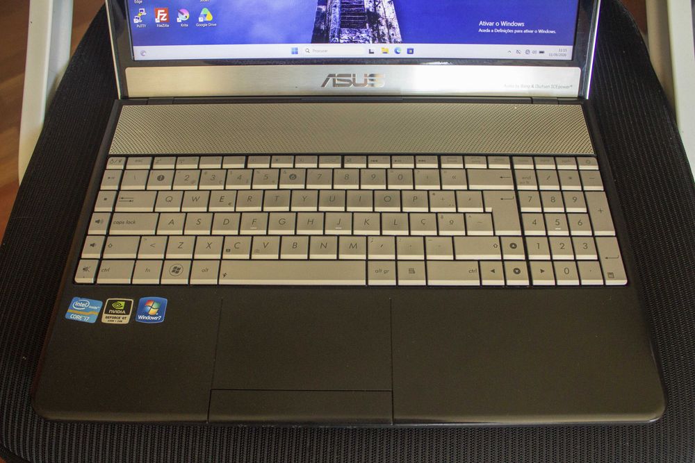 Portátil Asus N55SL