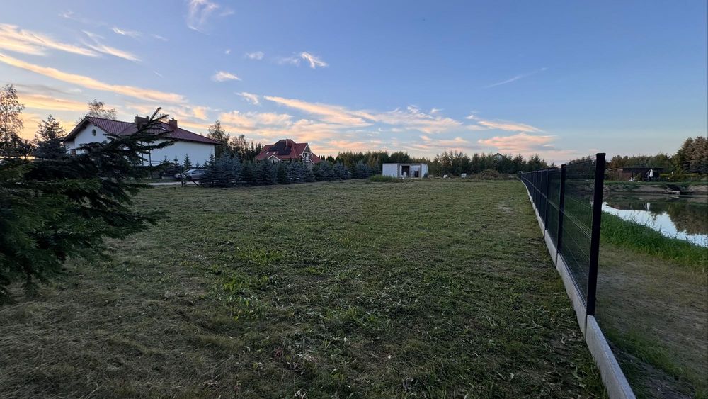 Urokliwa Działka Narożna - 1589 m² - Widok 5