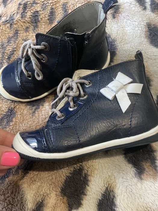 Buty dla dziewczynki