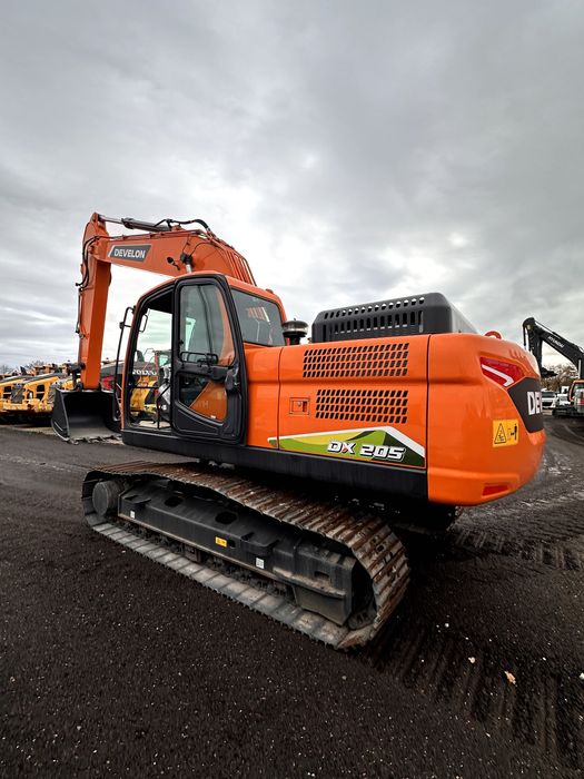 Новий гусеничний екскаватор Develon 205 Без напрацювання