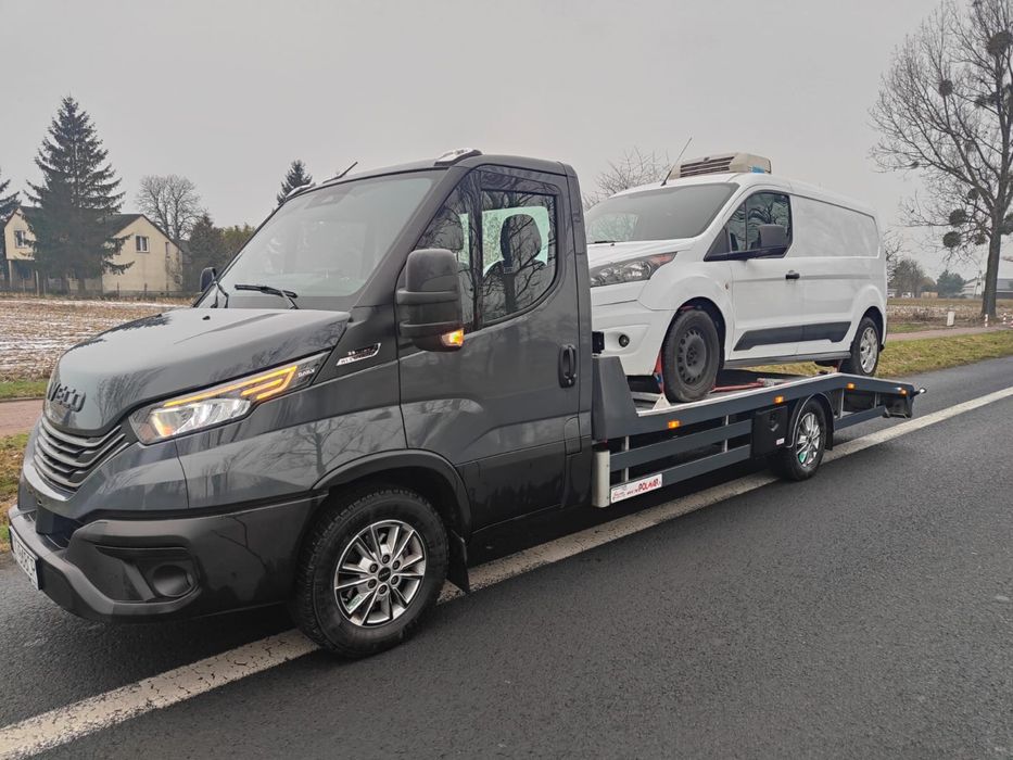 Pomoc drogowa autolaweta transport aut, maszyn