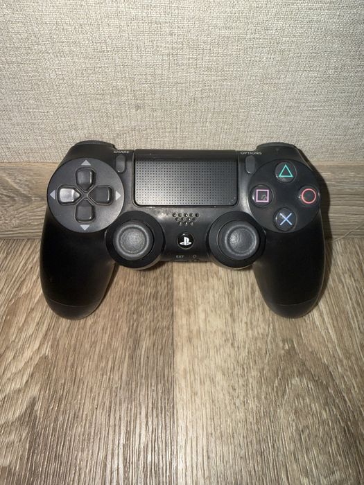 PlayStation 4 Pro The Last of Us II Limited Edition + 2 DualShock + 4 игры