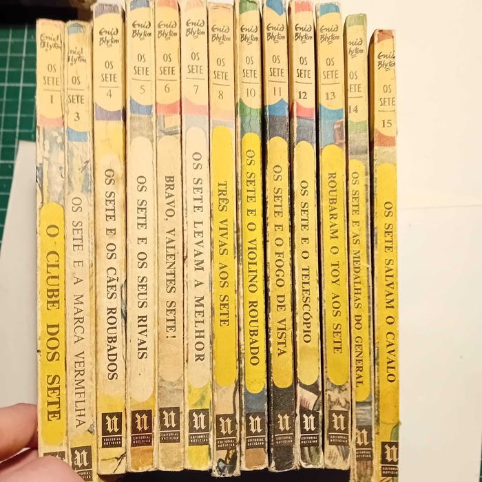 Coleção "Os Sete", Enid Blyton (13 vol.)
Vol. 2 e 9 em falta.
