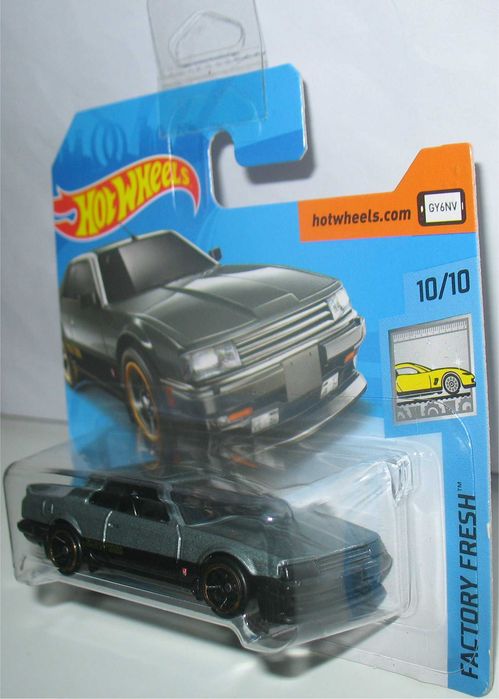 Hot Wheels - 82 Nissan Skyline R30 (cinzento - 2018)