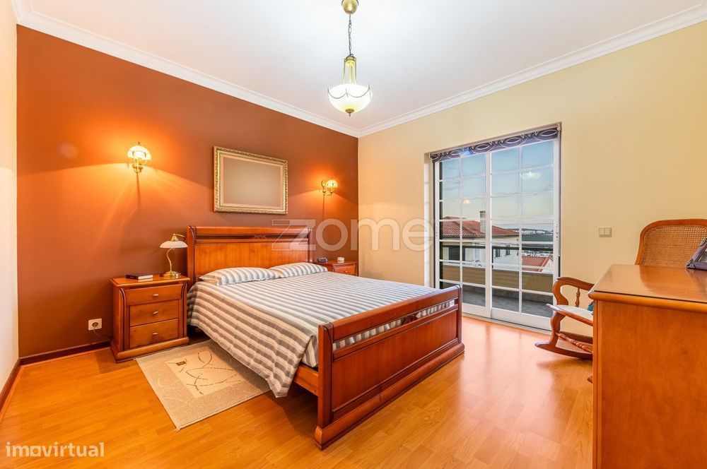 Moradia T5 - Paradela - Loures