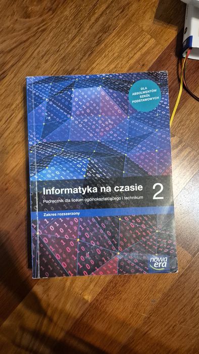 Zestaw podręcznikow do informatyki