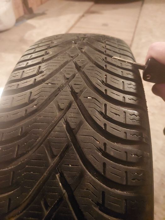 Продам зимову шину
